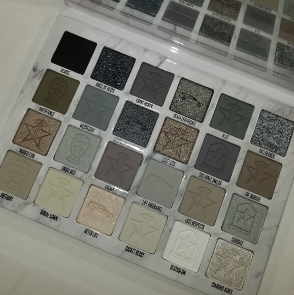 🆕️Jeffree Star, Cremated Palette - Picture 4 of 6